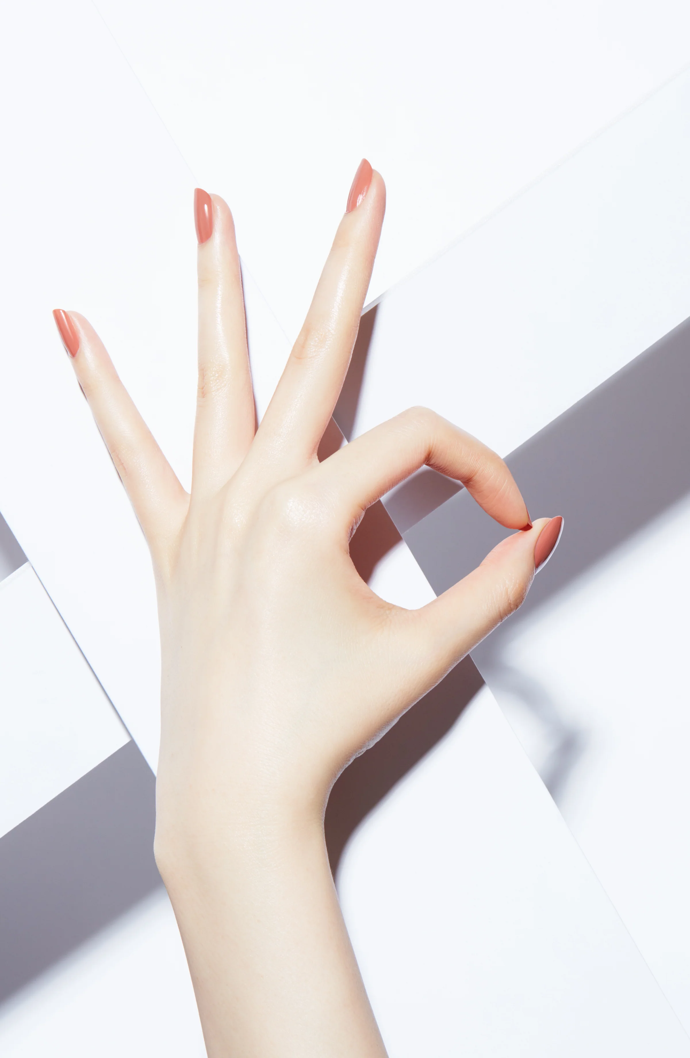 INFLUENCED MANI+PEDI SET - Image 3
